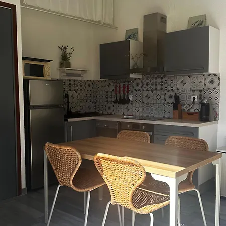 Apartment 4 Pers, Parking, Wi-fi, Proche Ocean